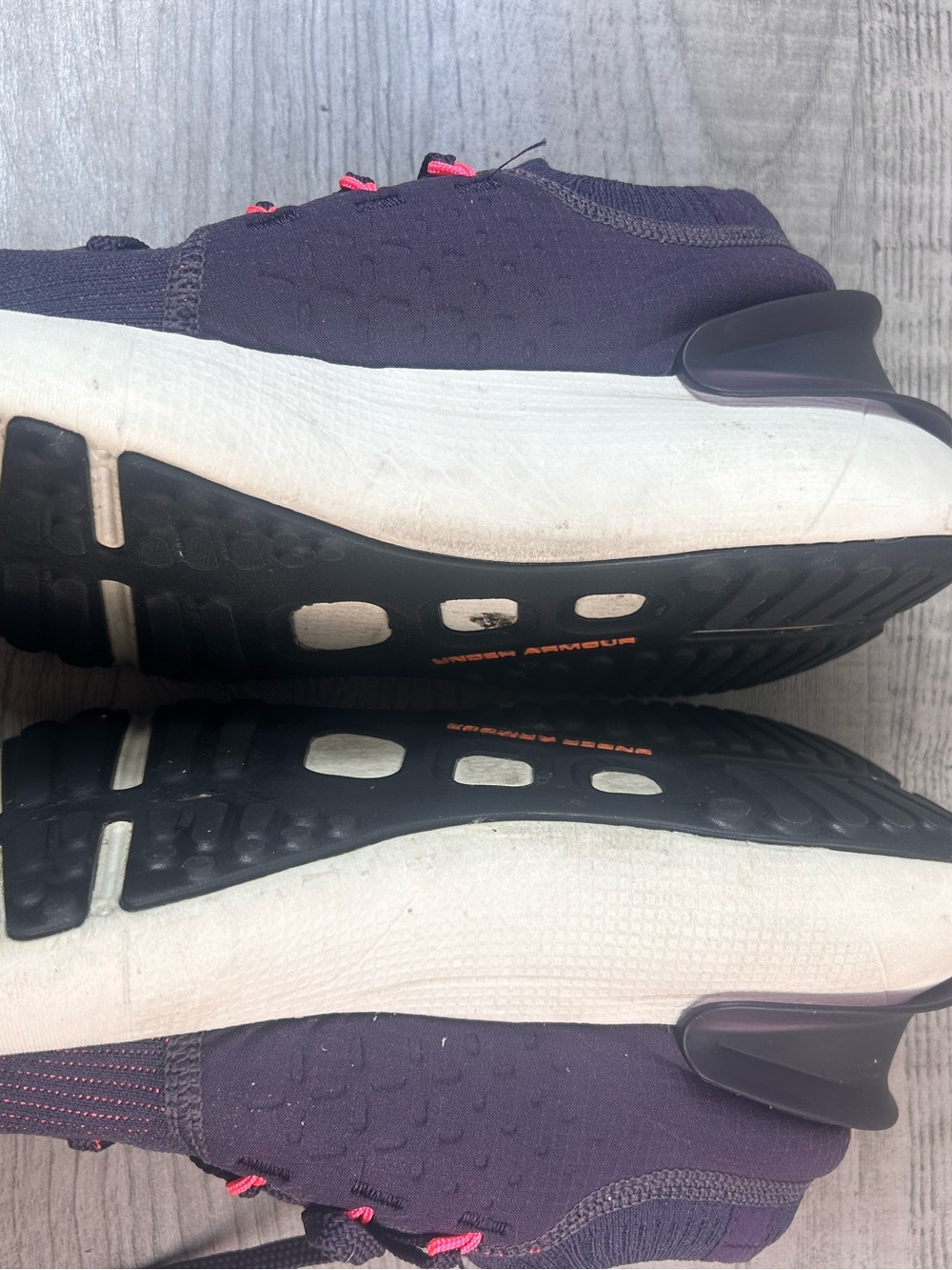 Under Armour HOVR Phantom 3 Purple Pink Running Shoes Women’s Size 9 - Picture 8 of 9